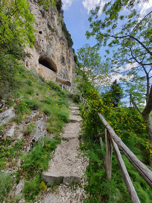 Entrata della Grotta Sant’Angelo