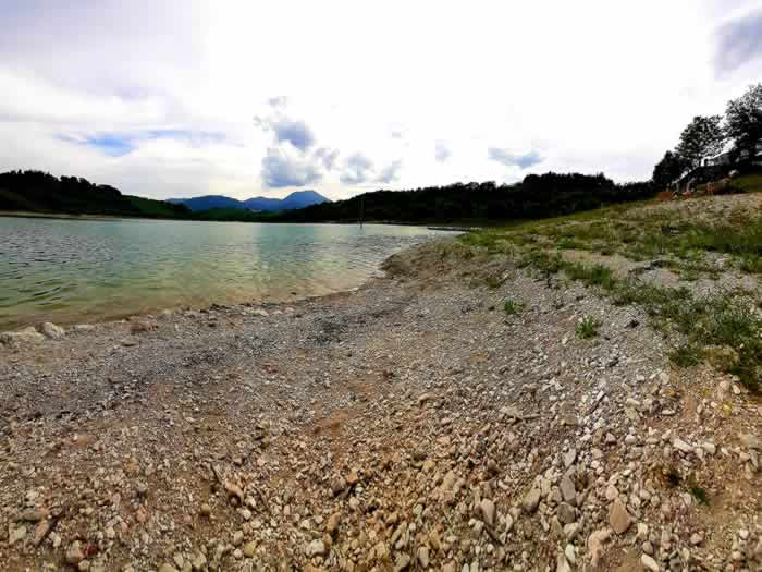 Lago di montagna