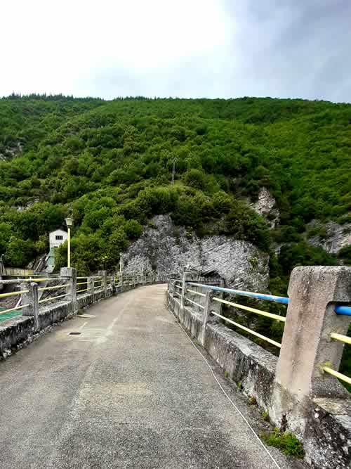 Diga del Lago di Fiastra