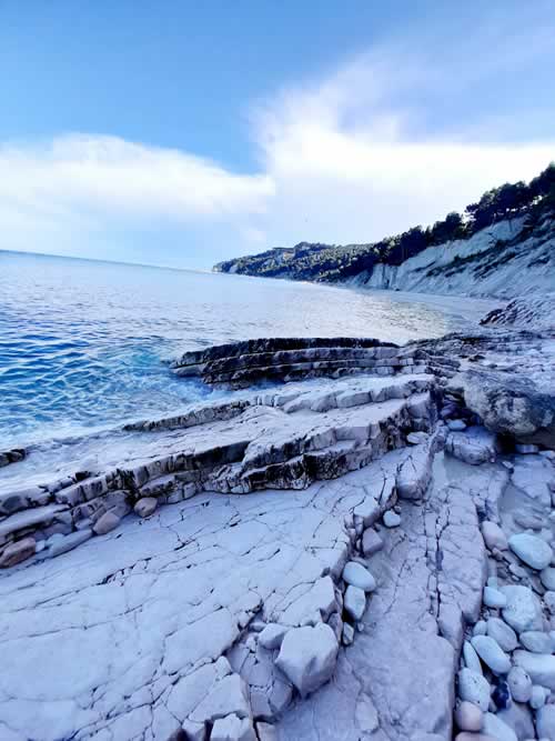 La Spiaggia dei Sassi Neri a Sirolo