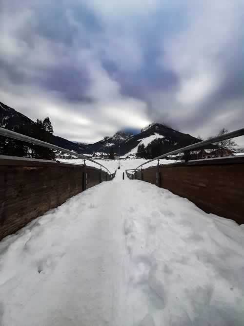 Ponte sulla neve