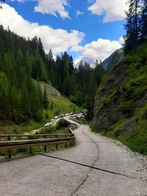 Sentiero per la Val Duron