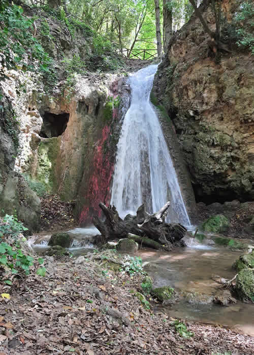 Cascata del Menotre a Pale in Umbria