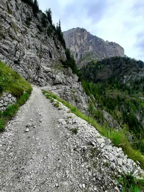 Sentiero sulla Dolomiti Bellunesi