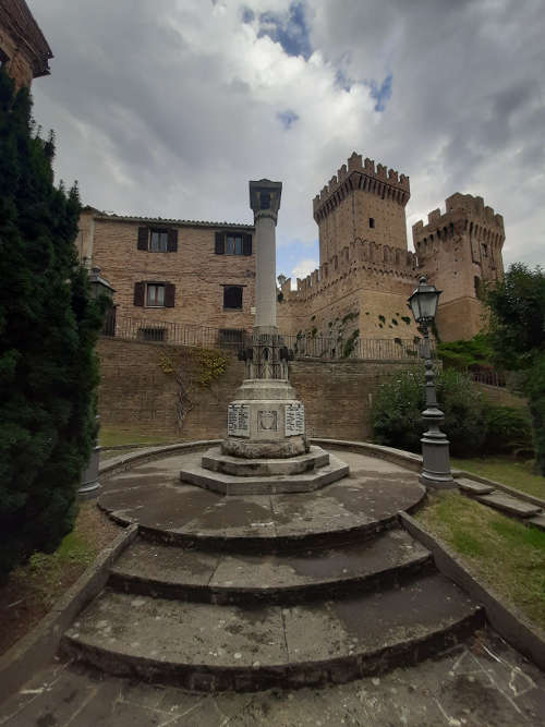 Rocca di Offagna